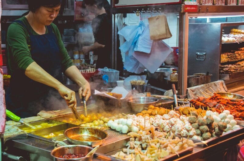 woman cooking street foods